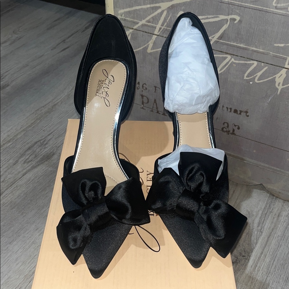 Jewel Badgley Mischka Black Satin Heels with Bow